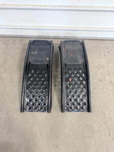 Pittsburgh Heavy Duty Solid Steel Auto Ramps, 1 Ton Capacity, 9" Tire Width