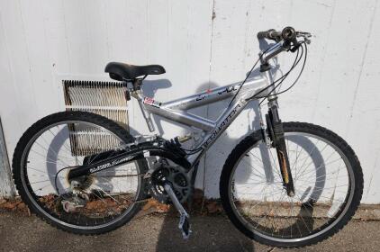(Silver) 26" Equator Catapult Aluminum Series Bike