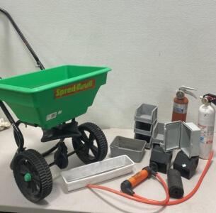 Like New Spred Devil Spredder / Stackable Containers / (2) Fire Hydrants / Oil Pump