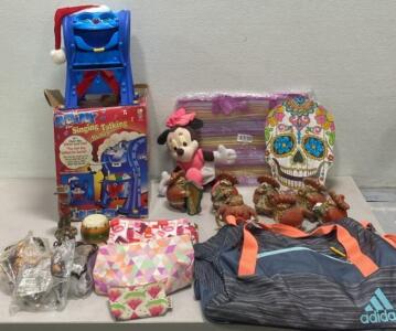 Mc Donald&rsquo;s Unopened Beauty and the Beast Toys / Ceramic Mariachi Band / Working Singing Mail Box