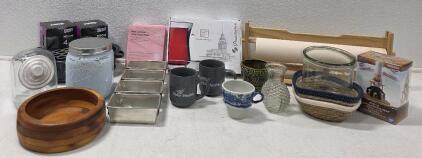 (1) Vintage Bridgford Aluminium Mini Loaf Baking Pan, Featuring Multiple Connected Molds (1) Turkish Tea Set 6 Glasses 6 Saucers Pasabahce Istanbul Open Box (1) Clear Glass Tilted Cookie/Sweets Jar (1) Wooden Paper Roll Dispenser (1) 14" x 10" x 3.5" Blac