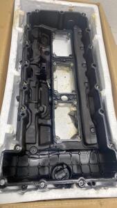 BMW Valve Cover / 6 Cylinder