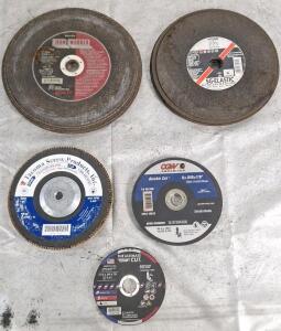 (13) 14" Cutting Disks, (8) 6" Cutting Disks, (5) 4.5" Cutting Disks & (1) 7" / 36-Grit Flap Disk,