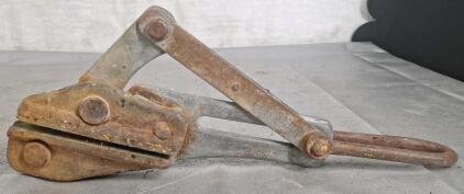 (1) Wire Pulling Grip, Large Cable Grip