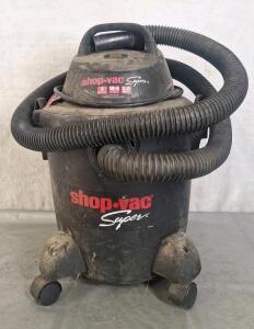 (1) 5-Gallon Shop Vac W/ Hose