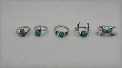 (5) Turquoise Fasion Rings Sizes 4.5 To 7