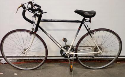26" Huffy 626 Men's Road Bicycle. 12 Speed
