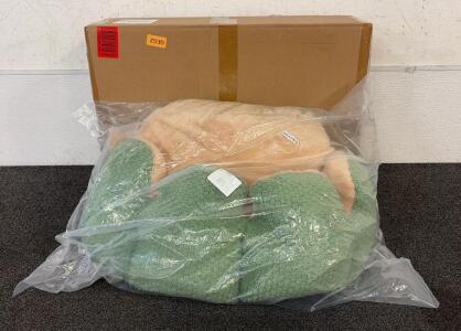 BRAND NEW PRODUCTS!! Including (1) Fluffy Dog Bed And (1) Back Seat Extender For Dogs!!