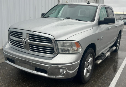 2017 RAM 1500 - 4X4!