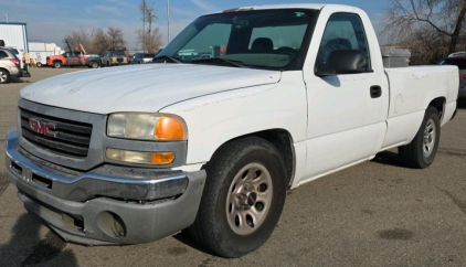 2006 GMC SIERRA 1500 - STORAGE BOX