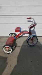 Radio Flyer Classic Red Tricycle, Steel Frame, 10-inch Wheels