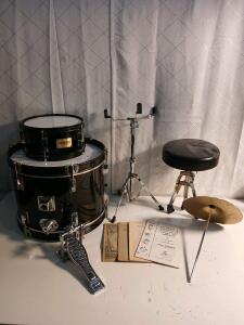 (1) 10" Drum Mendini Bu Cecilio (1) 17" Drum (1) Drum Seat & More