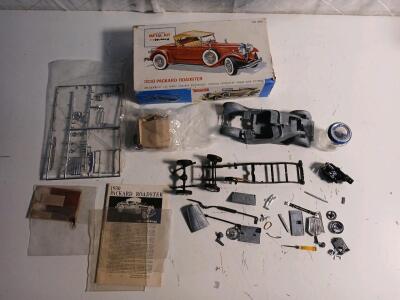 Hubley 1/22 Scale 1930 Packard Roadster Model Kit, 143 Parts, Metal