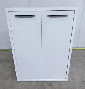 (1) Scandinavian Designe Gammel Low Bookcase 32&rdquo;Wx14&rdquo;Dx44&rdquo;H - HighGloss White