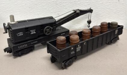 (2) Lionel Lines Model Train Cars, Crane & Gondola 6460/6462, O Scale