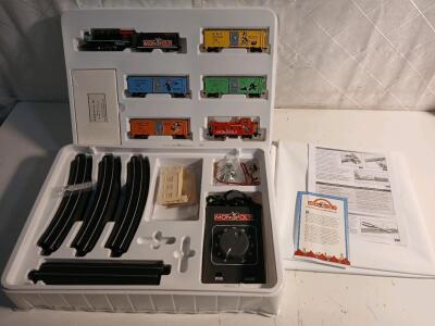 Bachmann Monopoly HO Scale Electric Train Set, Collector's Edition