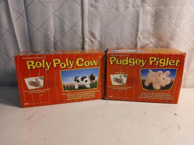 (1) Vintage 1983 Iwaya Roly Poly Battery Operated Cow Toy & (1) Vintage 1983 Iwaya Pudgey Piglet Battery Operated Pig Toy
