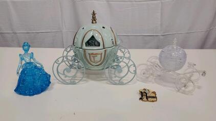 Disney Cinderella Carriage and Figurine Set, Tinker Bell Pin