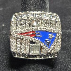 Replica 2001 Tom Brady New England Patriots Super Bowl XXXVI Ring