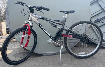 1998 Schwinn S-30 Mountain Bike
