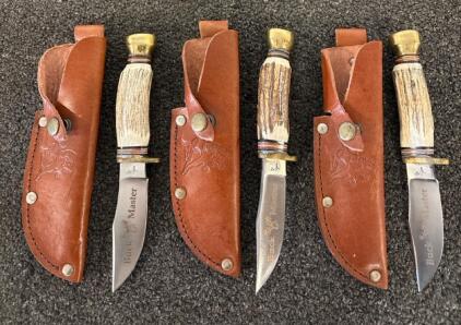3 Piece Buck Master Knife Set With Pouches
