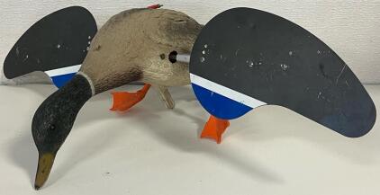 Motorized Spinning Wing Duck Decoy