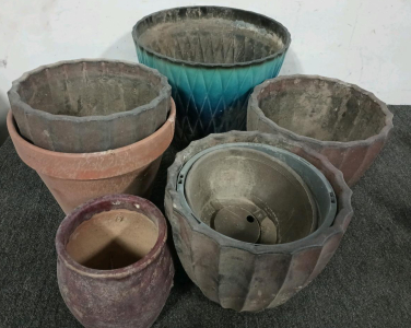 (8) Various Plant Pots, (2) Ceramic And (5) Plastic