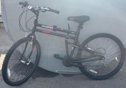 Montague DX Crossover Bike