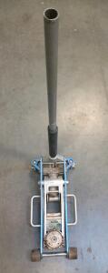 Pittsburgh 2.5 Ton Racing Floor Jack