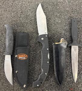 Various Knifes Including Marbles Voyager And Gerber