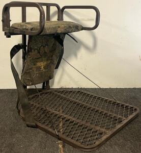 Rivers Edge Treestand, Gorilla Treestand Harness & Camo Vest