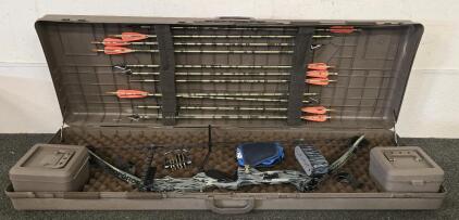 Hoyt USA Compound Bow W/ Hard Case, (11) Arrows
