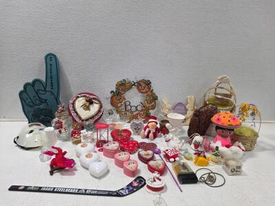 Seasonal Decor Lot