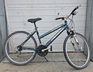 (1) Pacific 26" 21-speed Scorpio SX Bike, Dark green