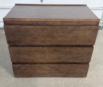(1) Brown Wooden 3-Drawer Dresser/Baby Changing Table - 33.4&rdquo;x19&rdquo;x29&rdquo;