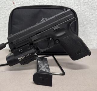 Springfield Armory XD-9 Pistol, 9x19mm, with Tactical Light, Serial BY475850
