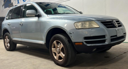 2004 VOLKSWAGEN TOUAREG - AWD! 128K MILES!