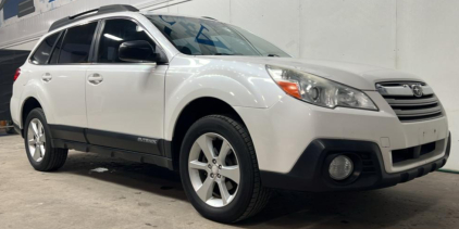 2014 SUBARU OUTBACK - AWD!