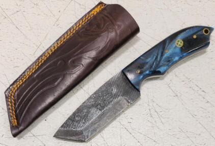 (1) Cold Steel Fixed Blade Knife With Resin Handle And Sheath