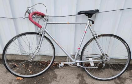 (Silver) 27" Le Tour Schwinn Bike