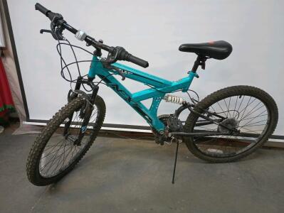 Women's 24" Next Gauntlet 18 Speed Mountain Bike Striped Turquoise Pattern With Dual Suspension