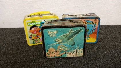 (3) Vintage Lunch Boxes