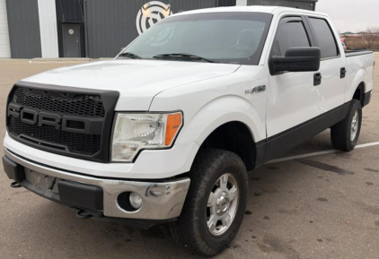 2014 FORD F-150 - 4X4!