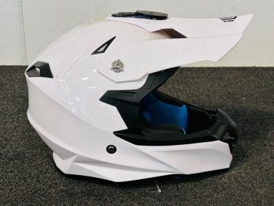 ILM ILM-216 Full-Face Motorcycle Helmet, Size M, DOT & ECE Certified, White