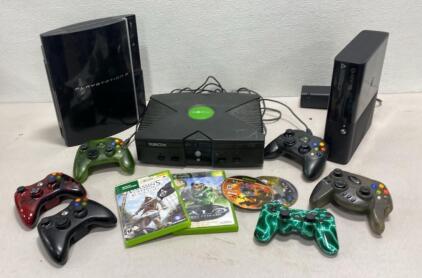 Gamers Lot / PlayStation 3 / Xbox and Xbox 360. ( Xboxes Power On - PlayStation 3 did not ) Controllers and Games