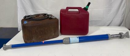 GAME Manual Pool & Spa Vacuum, Blue/Gray & (2) Gas Cans
