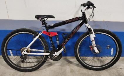 (Black) 27" Genesis V2100 Bike