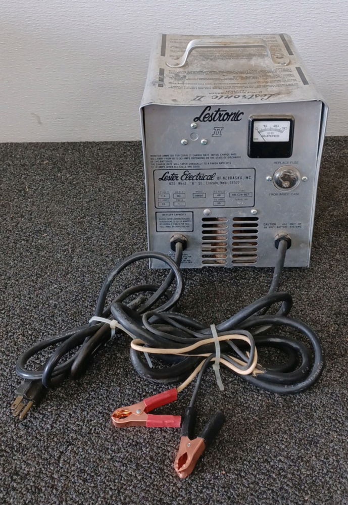 Lester Electrical Lestronic Ii Battery Charger 9604