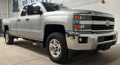 2015 CHEVROLET SILVERADO - 4x4! TRAILER BRAKE CONTROLLER