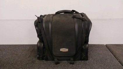 K&uuml;ryakyn Suitcase